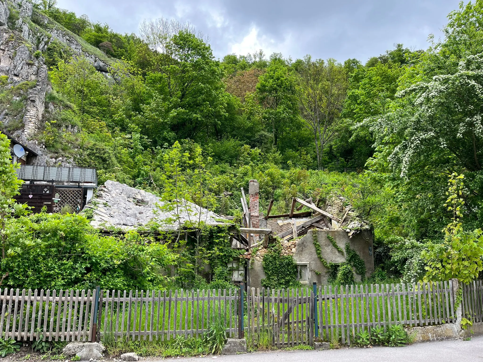 Hütte im Bau mit Peter Fischer
